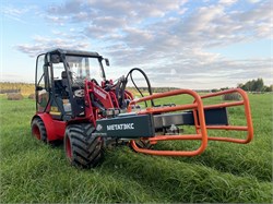 Захват для рулонов на универсальный погрузчик Polar Badger 10701