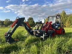 Экскаватор навесной на универсальный погрузчик Polar Badger 10697