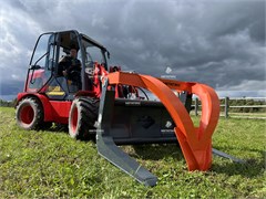 Бревнозахват на универсальный погрузчик Polar Badger 10702