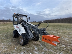 Обрезчик деревьев на мини погрузчик Taian 10705