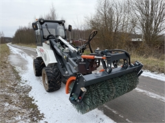 Щетка коммунальная на мини погрузчик Taian 10707